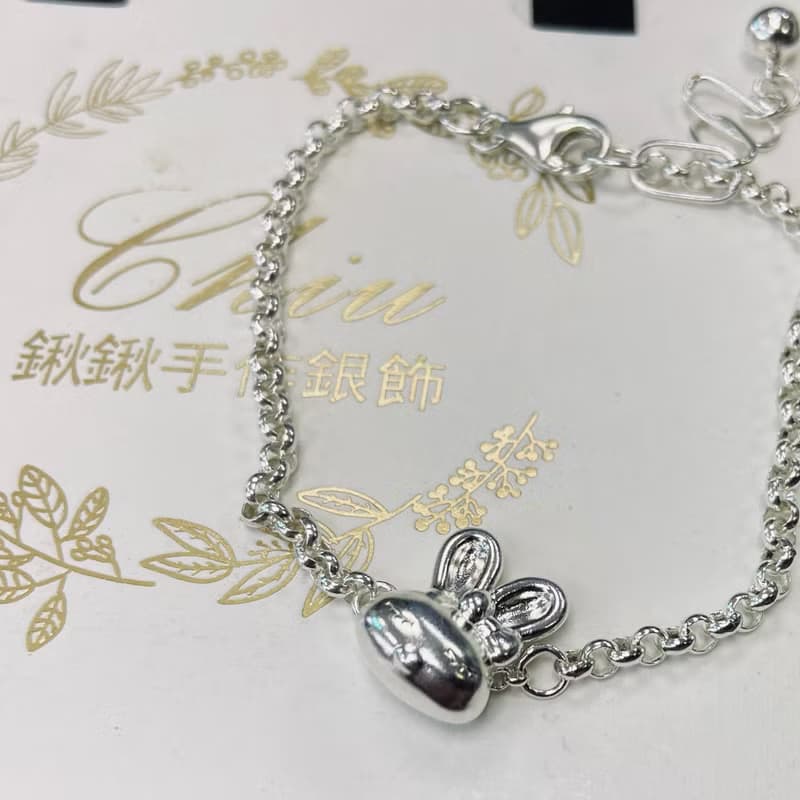 純銀 兔子 鈴鐺 彌月 手鍊  S556