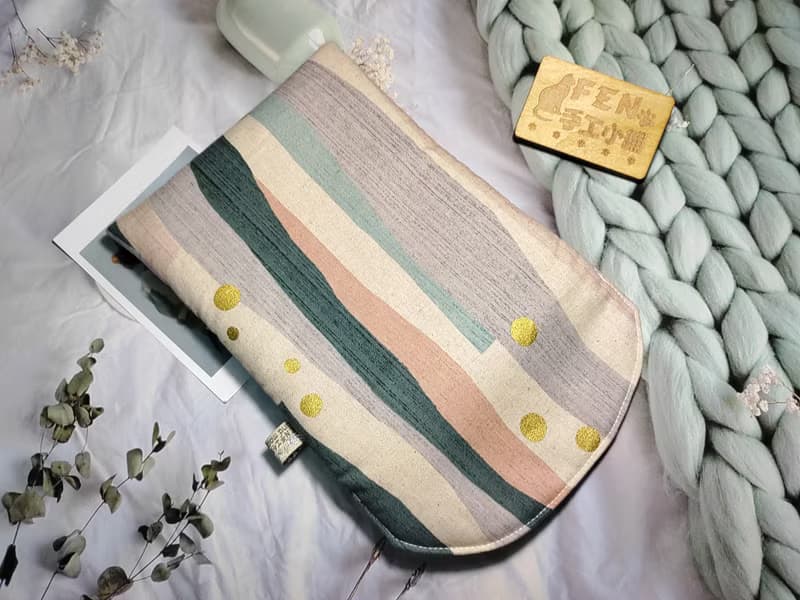 袋物系列-日本布料粉系氣質燙金布收納袋-7.8吋電子書保護套-收納