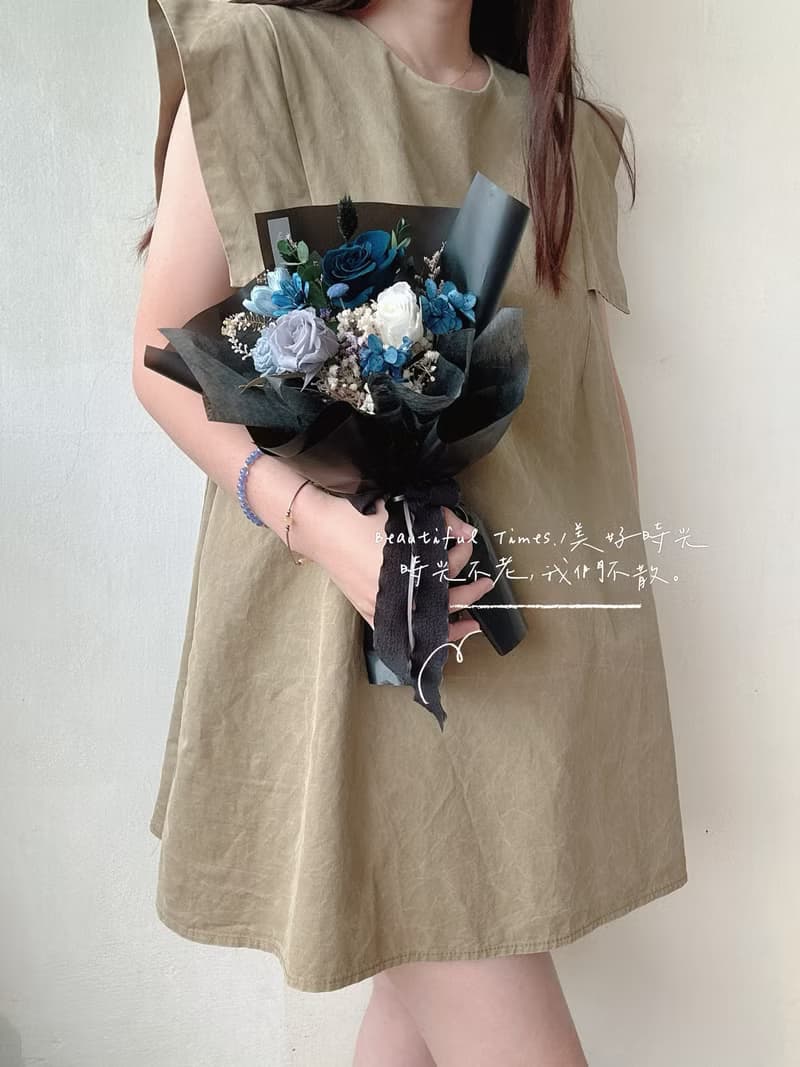 美好時光| 無盡藍-七夕情人節、永生花花束、玫瑰花束、花束