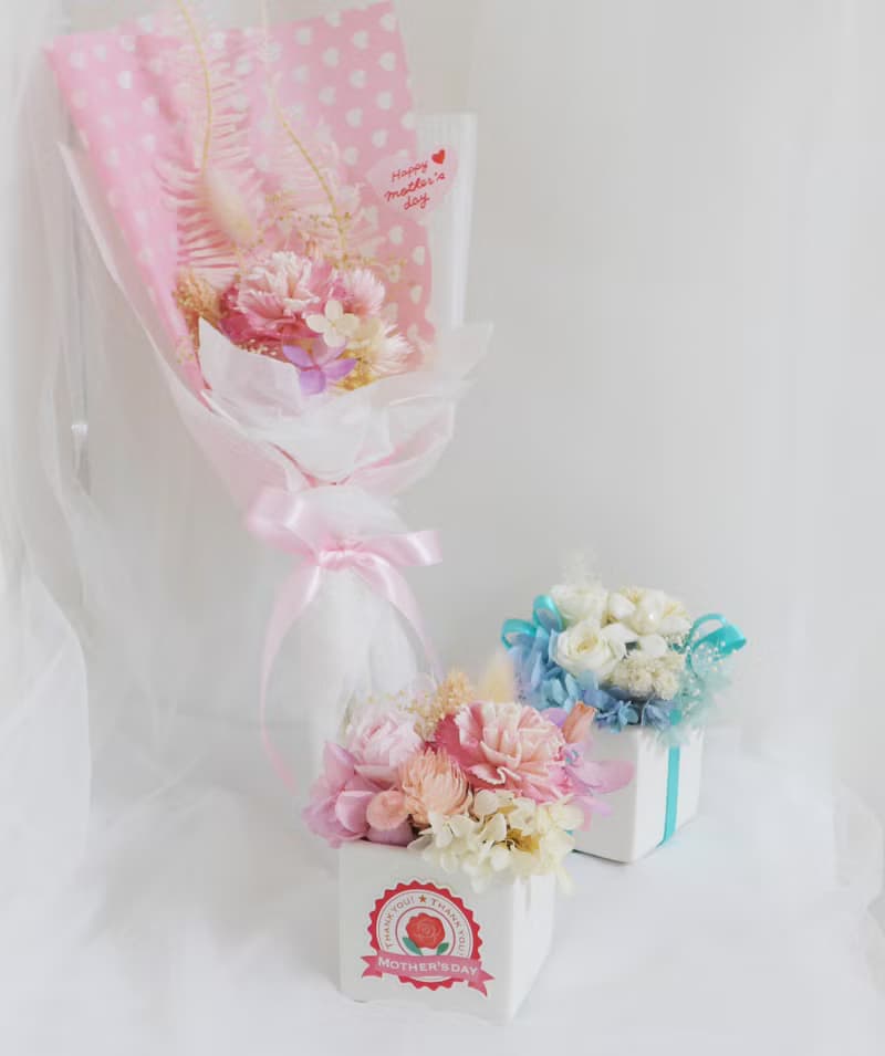 情人節禮物花束媽咪小寶貝花束 結婚捧花永生花畢業花束玫瑰七夕