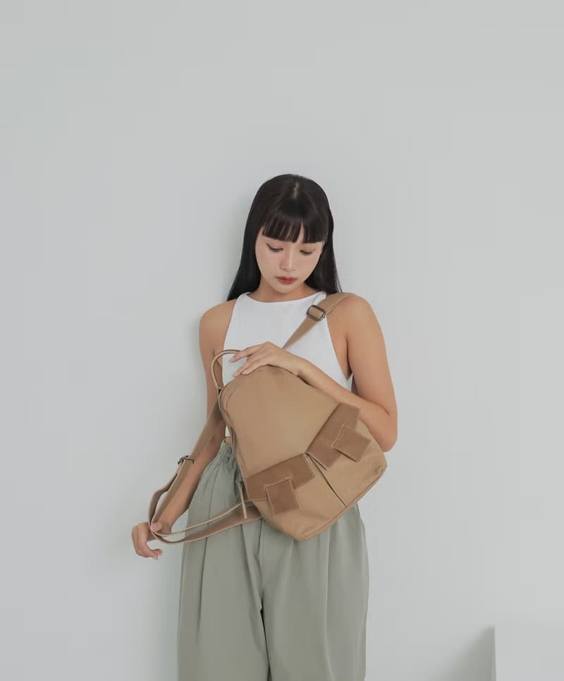 supportingrole 三角闊型真皮中性簡約休閒後背包 卡其咖啡