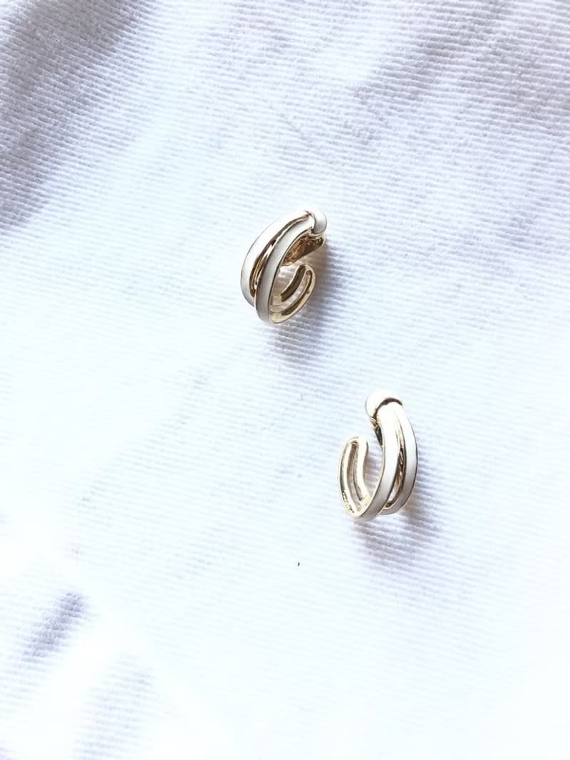 Vintage Monet Double Strings White Clip On Earrings