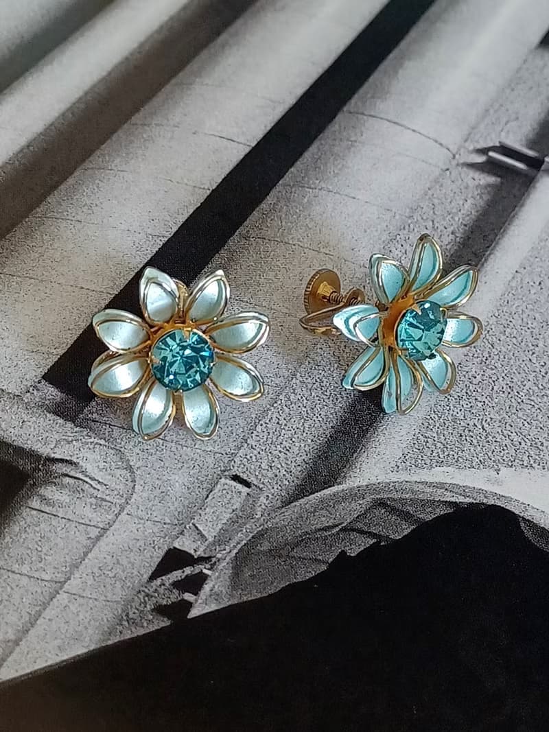vintage jewelry Bugbee Niles 古董雛菊萊茵琺瑯 夾式耳環