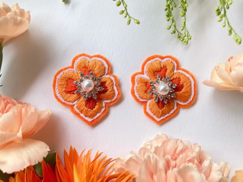 【ピアス/イヤリング/刺繍アクセサリー/オレンジ/母の日/プレゼント】bon bon Orange Lover