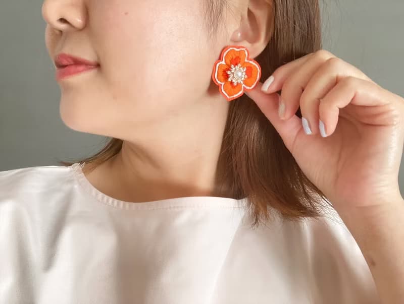 【ピアス/イヤリング/刺繍アクセサリー/オレンジ/母の日/プレゼント】bon bon Orange Lover