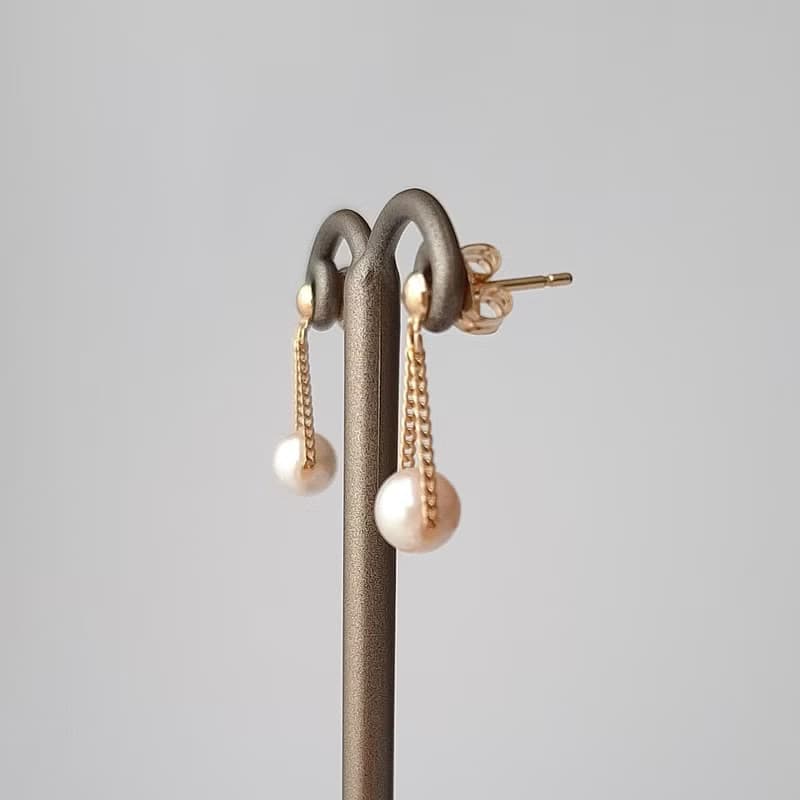 K18 デザインピアス あこや真珠 パールピアス あこやパール 日本の真珠 pearl earrings  珍珠耳環 珍珠耳环 진주귀걸이
