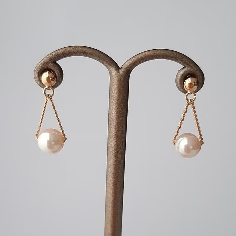 K18 デザインピアス あこや真珠 パールピアス あこやパール 日本の真珠 pearl earrings  珍珠耳環 珍珠耳环 진주귀걸이