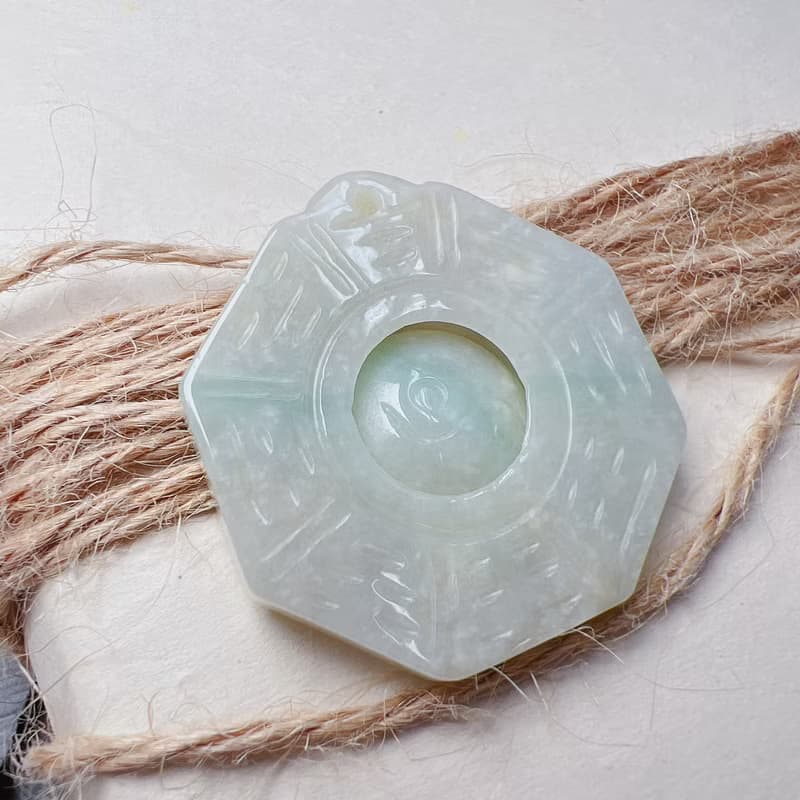 【擋煞‧避邪】飄綠翡翠八卦項鍊 | 天然緬甸玉A貨翡翠 | 送禮