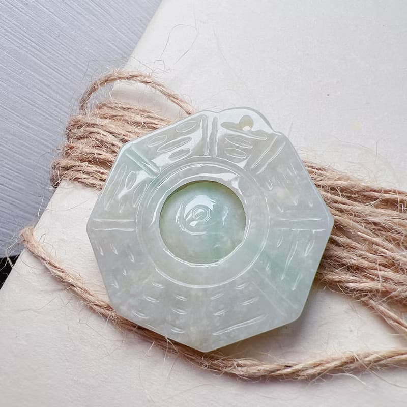 【擋煞‧避邪】飄綠翡翠八卦項鍊 | 天然緬甸玉A貨翡翠 | 送禮