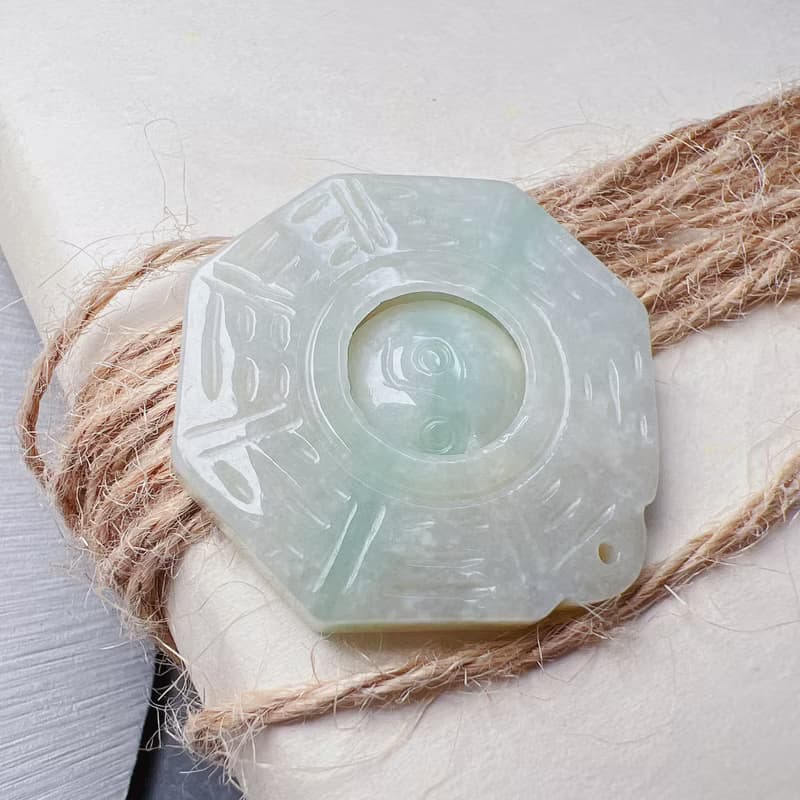 【擋煞‧避邪】飄綠翡翠八卦項鍊 | 天然緬甸玉A貨翡翠 | 送禮
