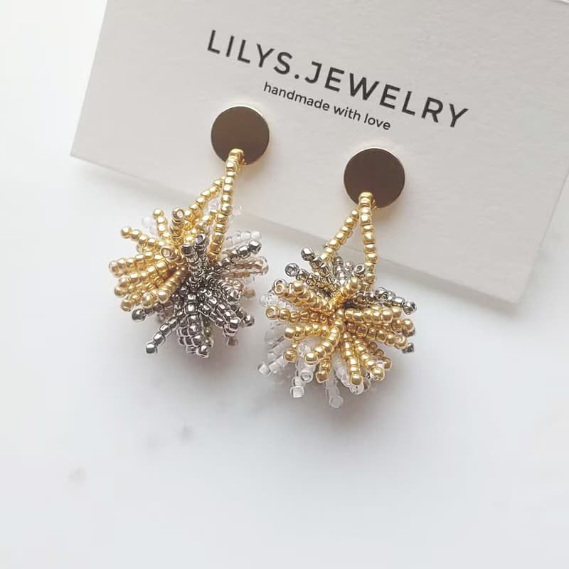 Pom-Pom 垂墜耳環 / 俏皮蓬蓬球、休閒渡假的最佳耳飾