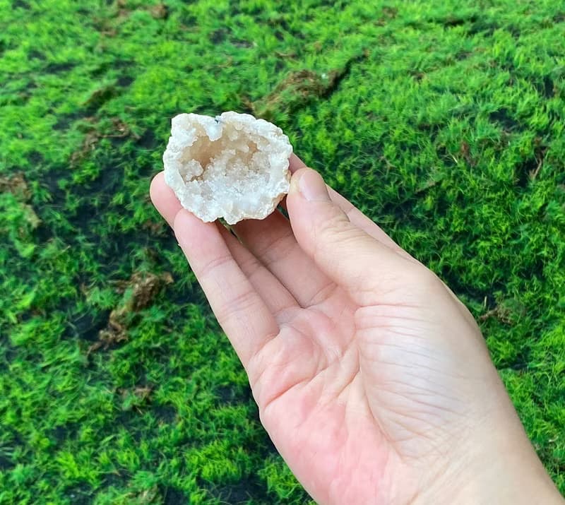 能量招財瑪瑙小白晶洞 療癒 開運 淨化 原礦 聖誕禮物 交換禮物