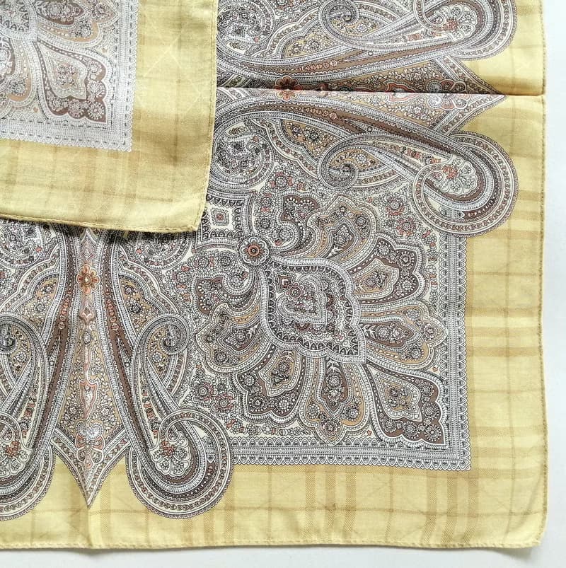 Burberry Vintage Handkerchief Motif Paisley Gift 21 x 21 inches