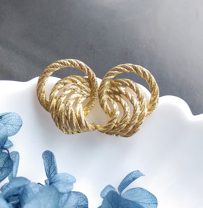 Vintage Jewelry 西洋古董飾品 金色調 對稱 金繩索 針式耳環