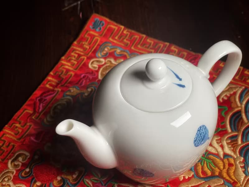 安知蓮之樂 貝瓷茶具組 (一壺二杯)