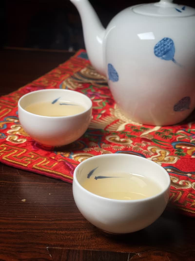 安知蓮之樂 貝瓷茶具組 (一壺二杯)
