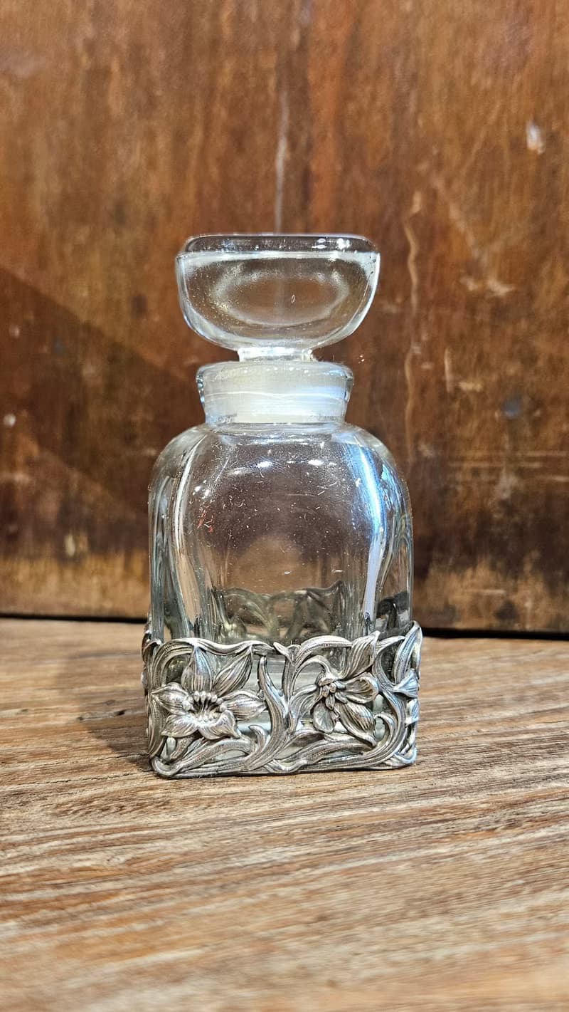 1920年法國老件香水瓶 - 銀飾玻璃・Art Nouveau 時期風格