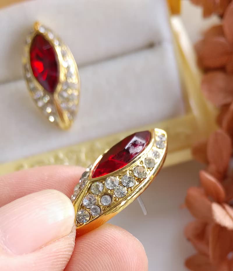 Vintage Jewelry 西洋古董飾品 氣質小奢華 精緻馬眼 針式耳環