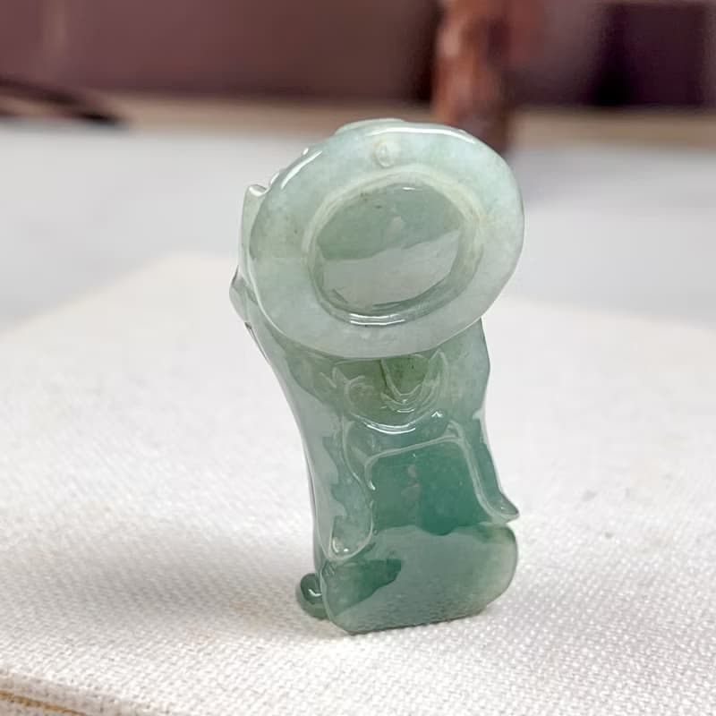 冰綠翡翠巧雕鍾馗 | 天然緬甸玉翡翠A貨 | 送禮