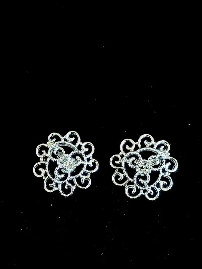 vintage jewelry SARAH COV 亮銀簍空雕花 夾式耳環