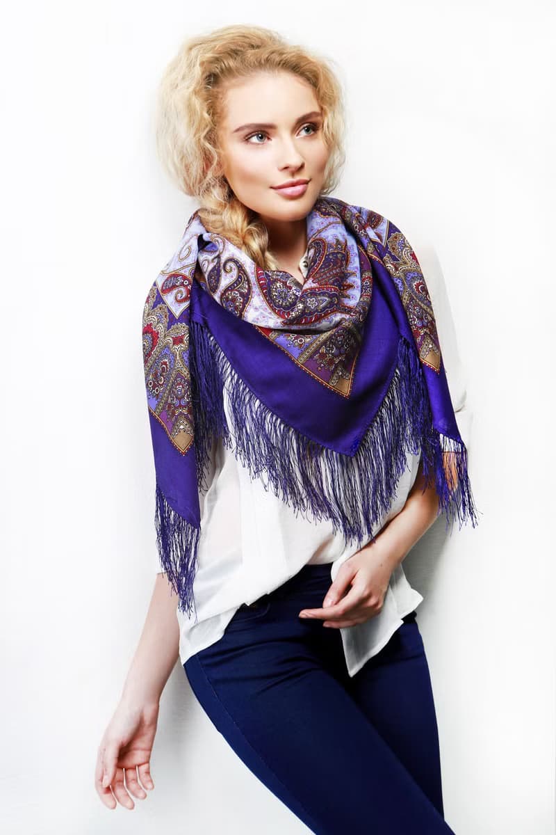 Pavlovo Posad Russian Shawl 100% Wool Scarf 125x125 cm Wrap Silk Fringe 1344-13