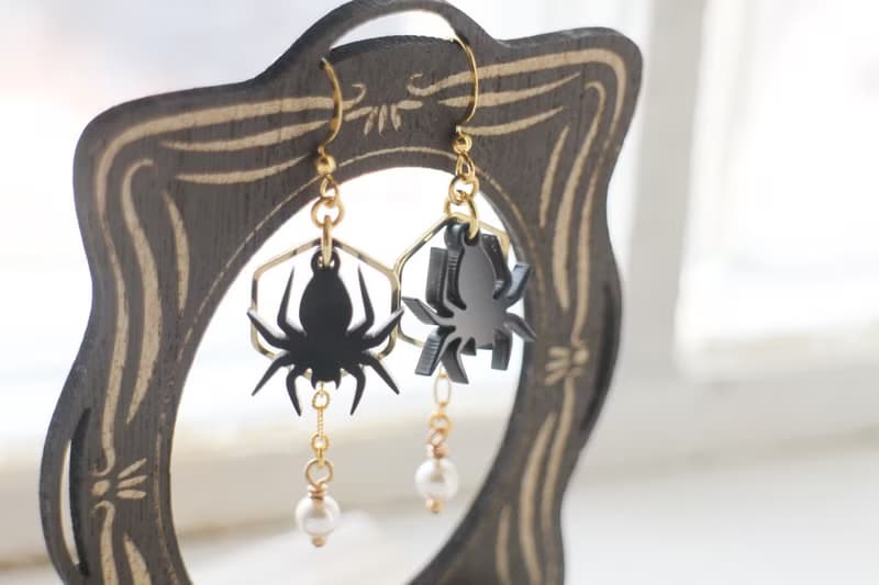 偷珍珠的蜘蛛∣原創設計垂墜【耳環 / 耳夾】－萬聖節