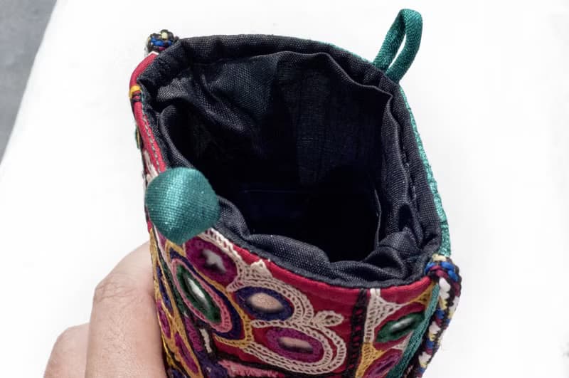手工刺繡手機套 民族風卡夾 手工刺繡悠遊卡套-印度沙漠花朵刺繡