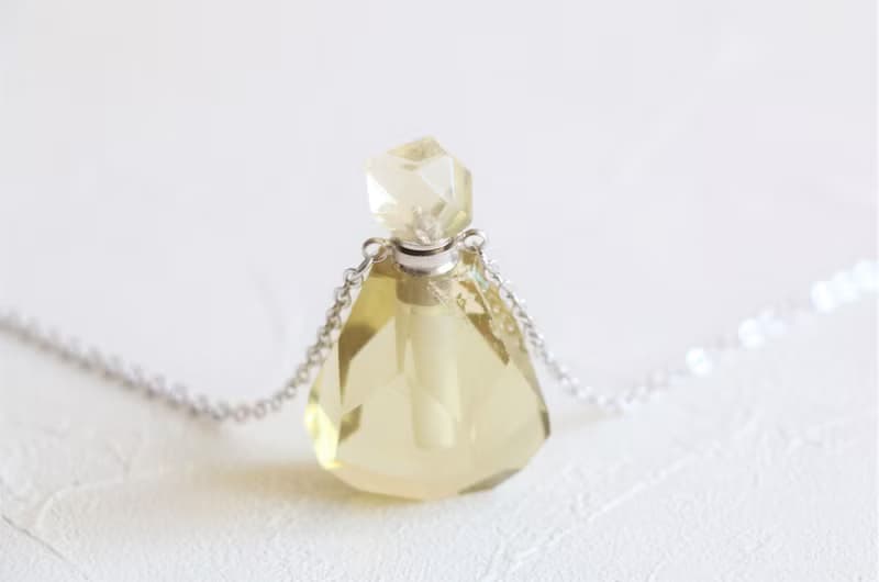 天然檸檬晶精油瓶項鍊 香薰瓶項鍊 香水瓶頸鍊