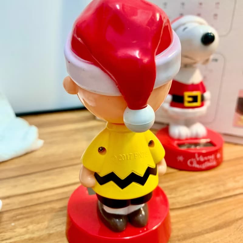 美版 史努比 聖誕節 搖頭公仔 太陽能 snoopy 查理布朗