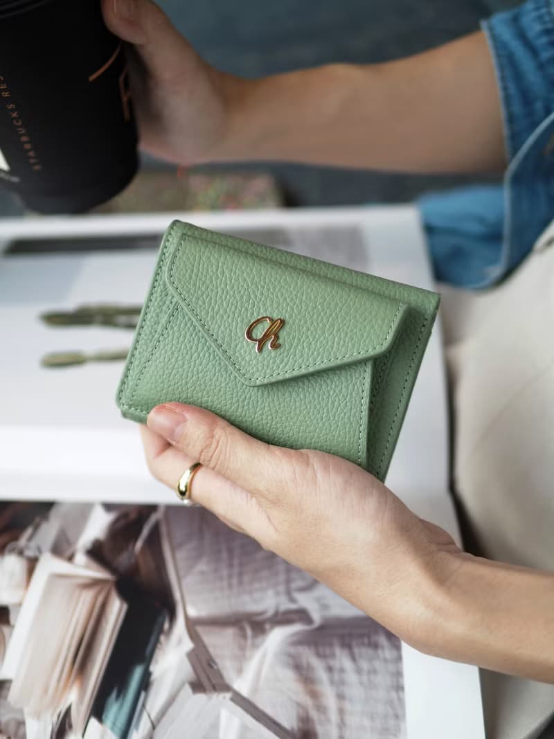Maily (Melon green) : Tri-fold wallet, Short wallet, cow leather