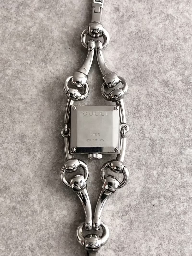 【 日本直送　名牌中古包 】GUCCI グッチ 腕時計 シルバー シニョーリア ステンレススチール クウォーツ vintage ヴィンテージ 2vifvk