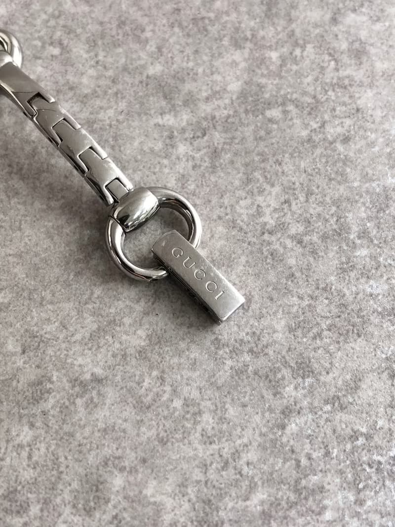 【 日本直送　名牌中古包 】GUCCI グッチ 腕時計 シルバー シニョーリア ステンレススチール クウォーツ vintage ヴィンテージ 2vifvk