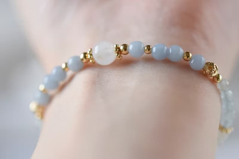 湛空。天使石 月亮石 海藍寶 白月亮石 18K包金 水晶 手鍊