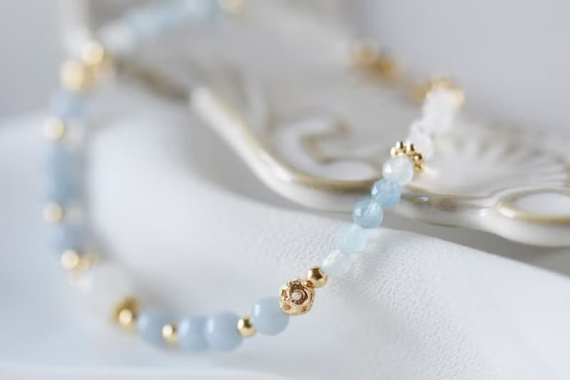 湛空。天使石 月亮石 海藍寶 白月亮石 18K包金 水晶 手鍊