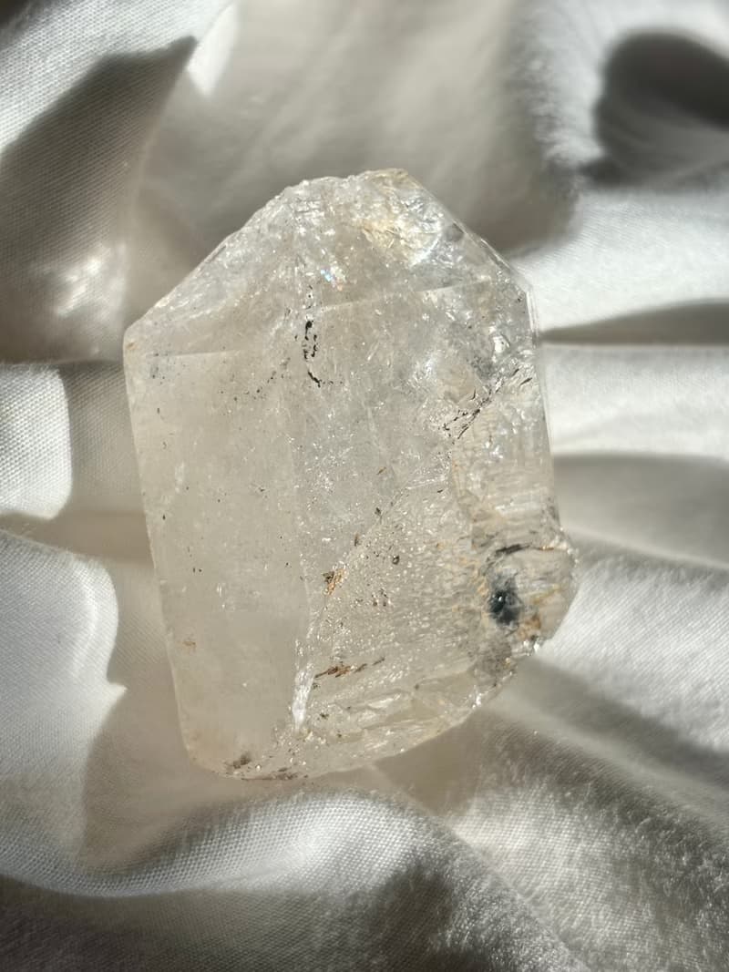 大粒爆彩 印記閃靈鑽 骨幹 骸骨 水晶原礦 閃靈鑽 天然原石 水晶