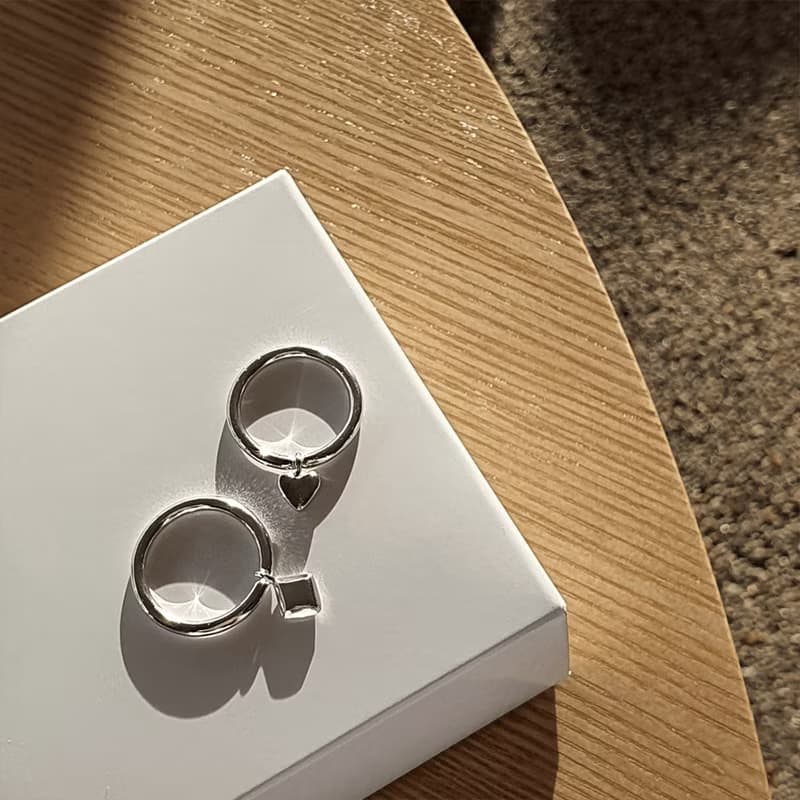 (925 Sterling Silver) Simple Heart Charm Ring