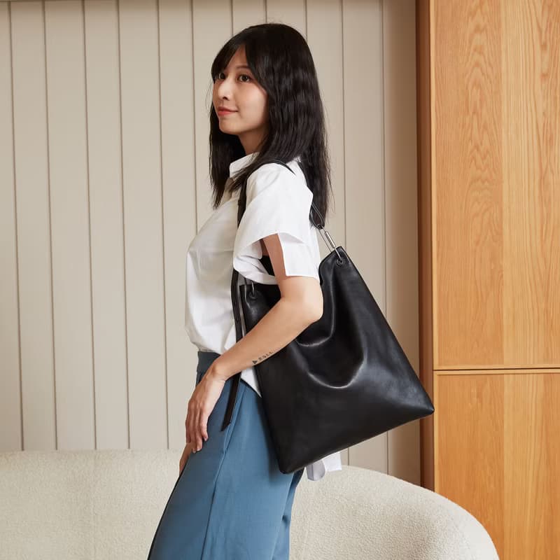 Acute Triangle Hobo Bag 銳角三角側背包/單肩包/真皮包/肩背包