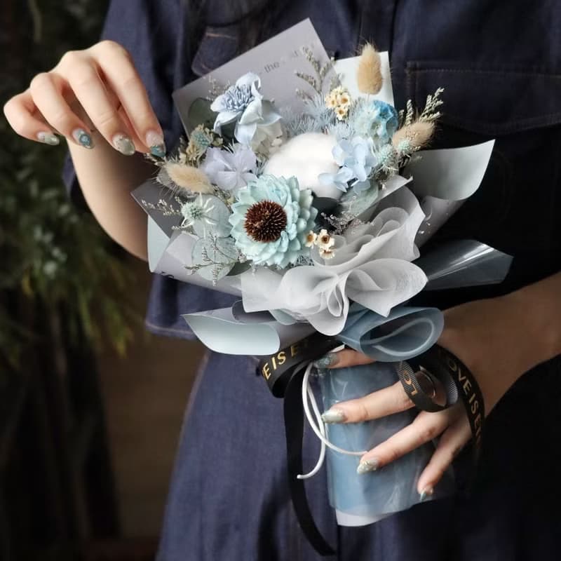 伴伴 | 撞色款永生花束 畢業季 畢業花束 永生花 乾燥花 擴香花
