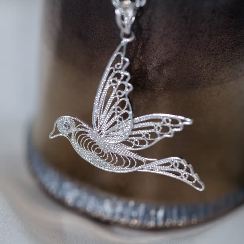 Handcrafted pigeon necklace Silver Filigree AG999 | Jewelry Art Studio