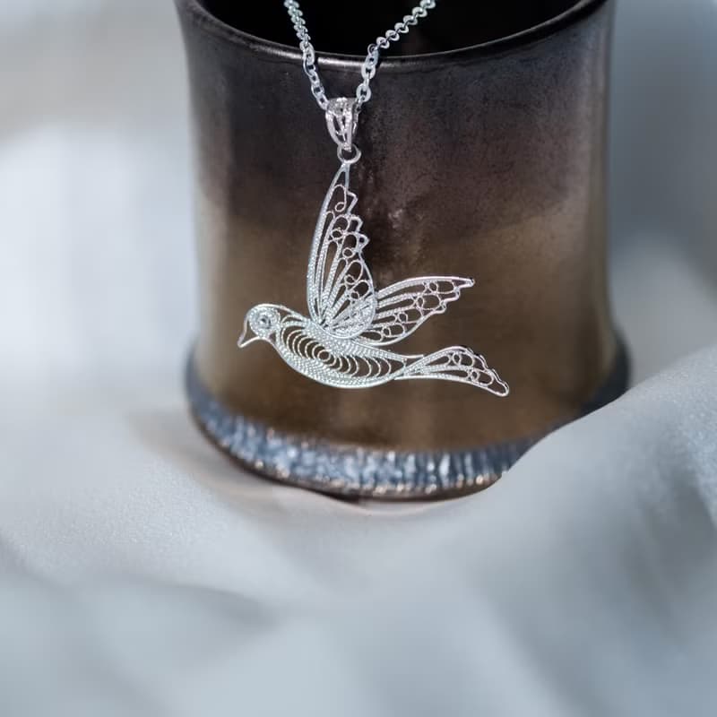 Handcrafted pigeon necklace Silver Filigree AG999 | Jewelry Art Studio