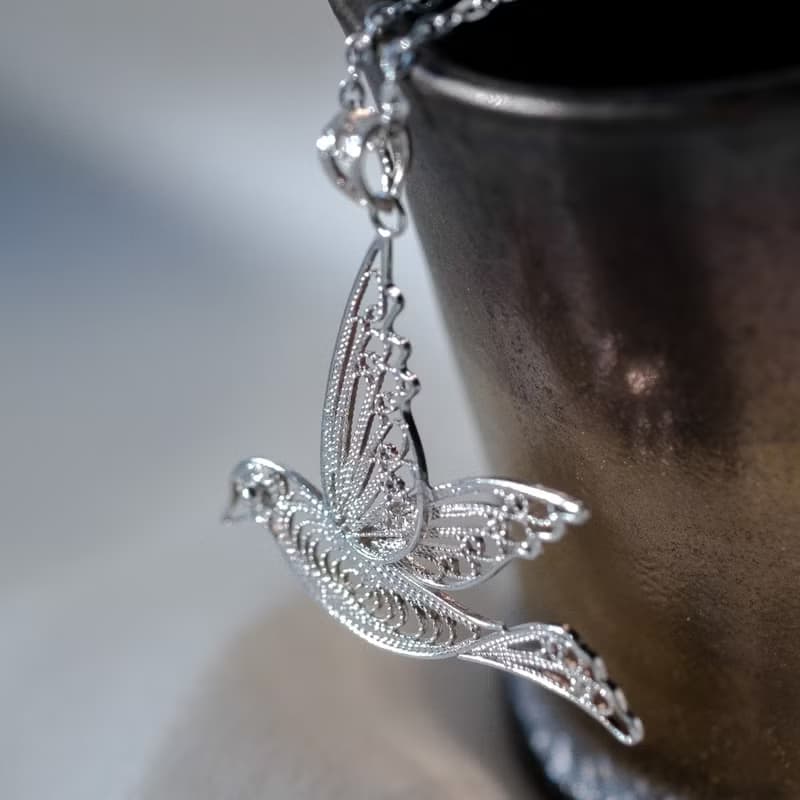 Handcrafted pigeon necklace Silver Filigree AG999 | Jewelry Art Studio