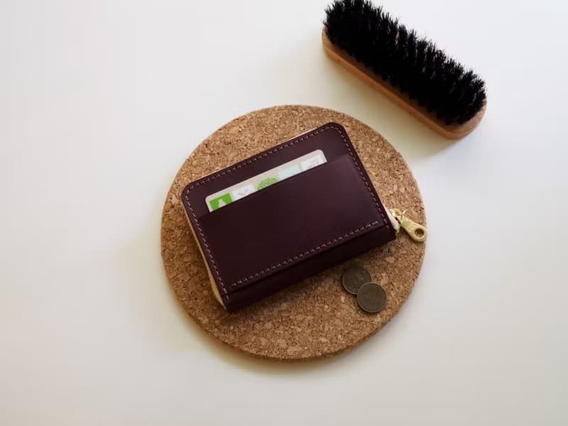 方形拉鍊零錢包 / 中夾 / 皮革/烙印