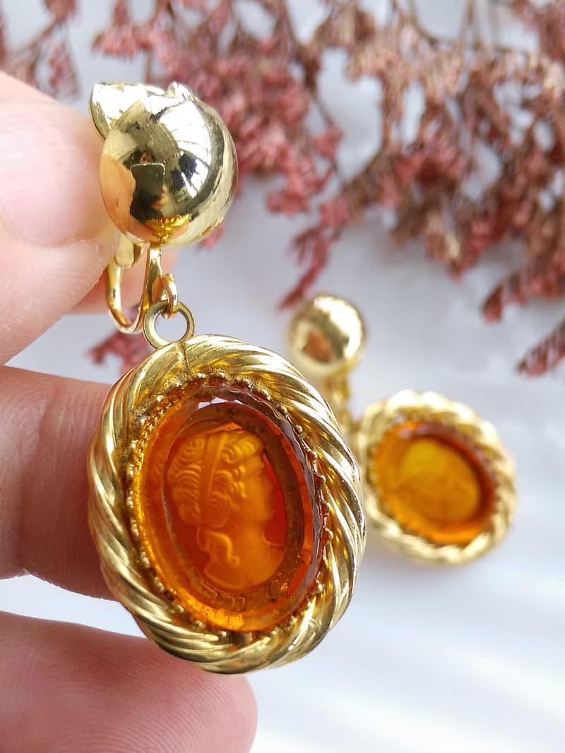 Vintage Jewelry 西洋古董飾品 CAMEO 旋轉框 夾式耳環