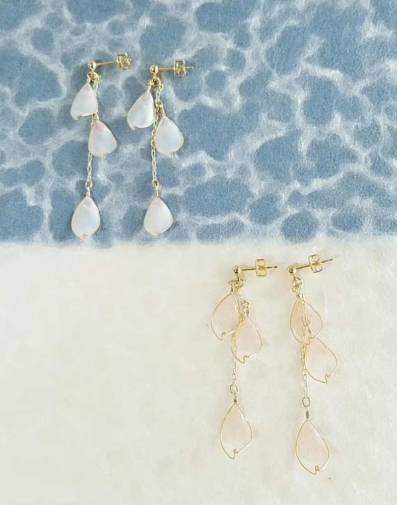 cherry blossoms 桜の花びらピアス or イヤリング・大