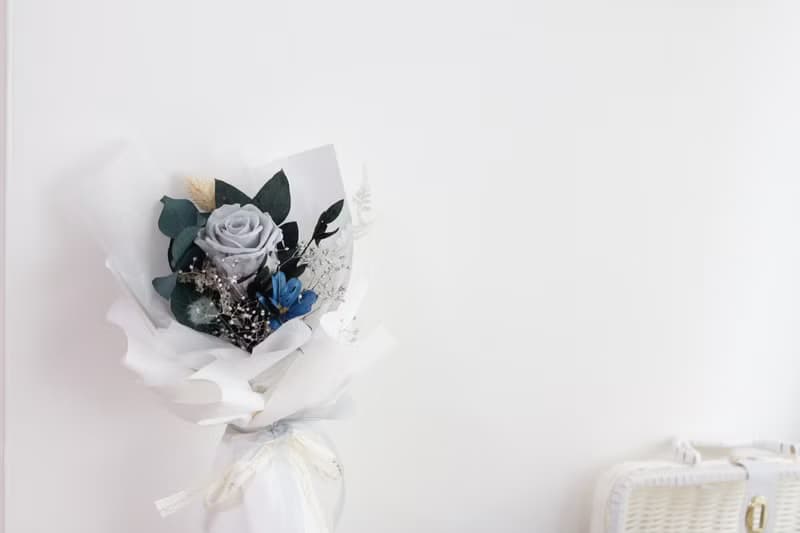 冷灰藍單朵永生玫瑰/情人節花束