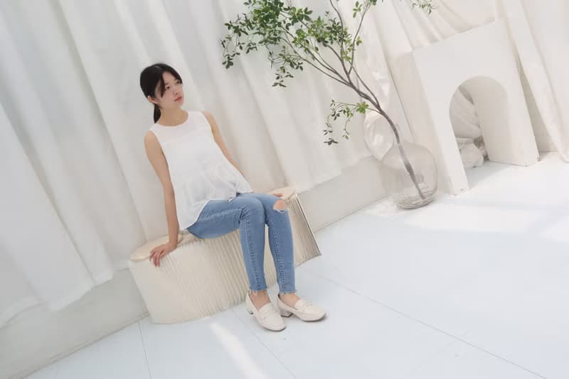 【理性與感性】方楦樂福低跟鞋-白色