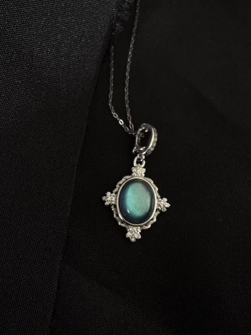 幻彩星塵。 s925銀 拉長石 光譜石 項鍊 純銀 寶石 項鍊