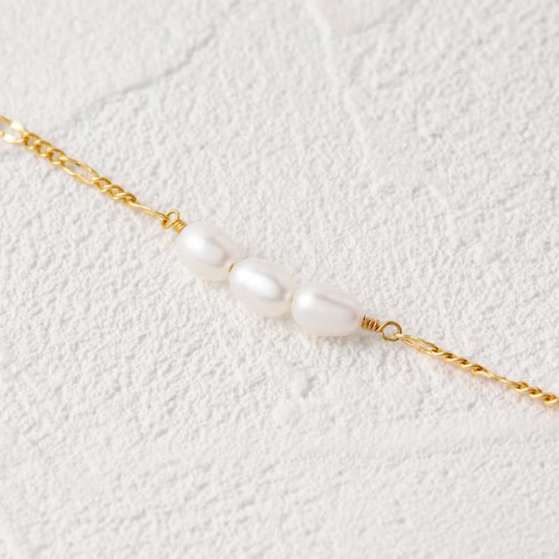 3 pearls magnet bracelet GD ニッケルフリーマグネットブレスレット　磁石で着脱簡単な淡水パールブレスレット　ゴールド