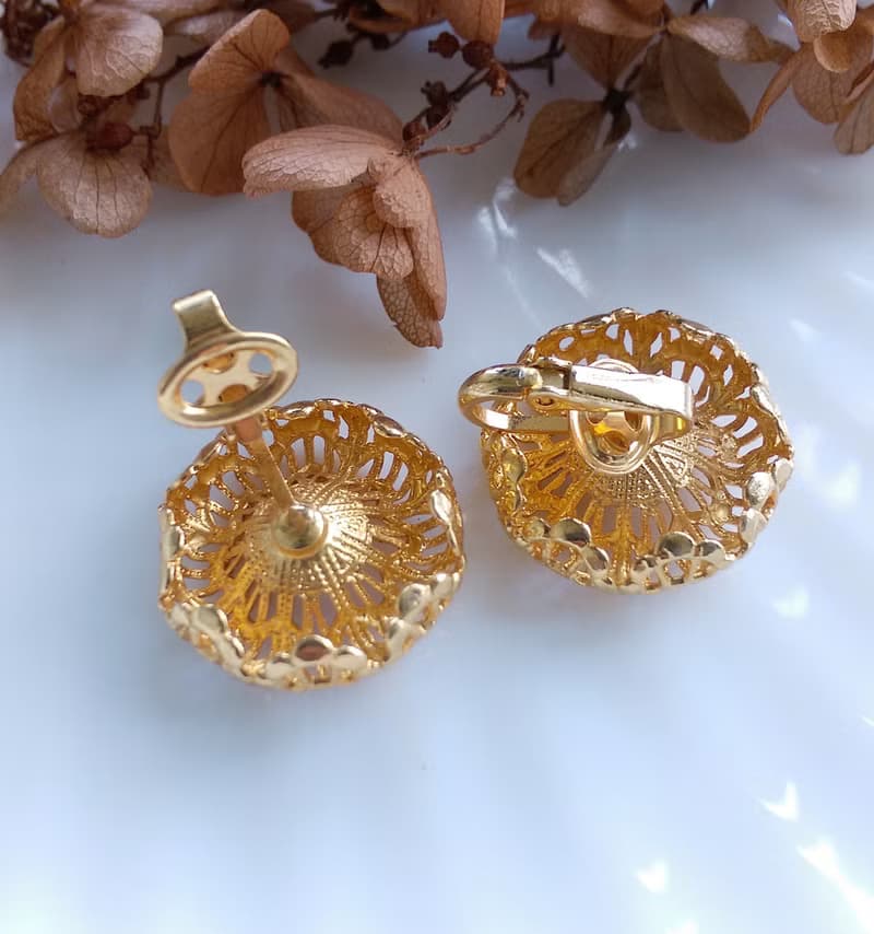 Vintage Jewelry 西洋古董飾品 精美 金色簍空花形 夾式耳環