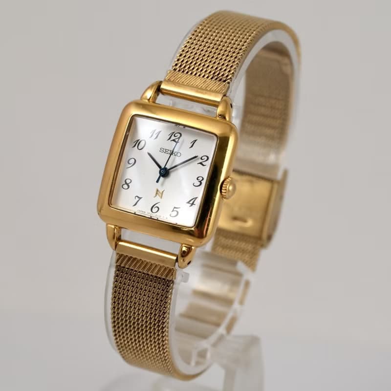 SEIKO NOIE 女性用腕時計 クォーツ 1F21-5020 22mm Gold Square Case Silver Dial 手錶 古董錶 復古手錶